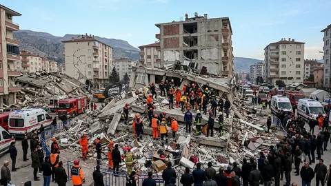 Deprem uzmanı Üşümezsoy meğer "deprem geliyor" demiş: 2 hafta önce Malatya'yı böyle uyarmış! 2